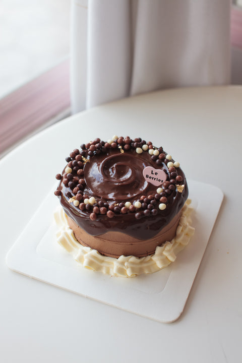 Le Berries Gaya Street 4" Cake